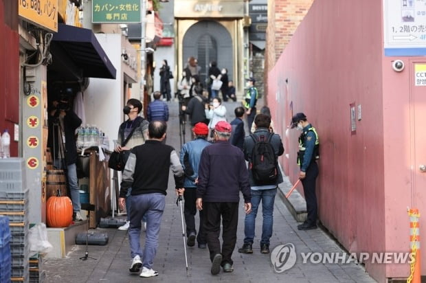 이태원역 '무정차 검토' 지시…사업소장이 묵살