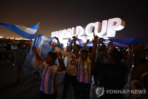 [월드컵] 16강까지 카타르 찾은 관광객 80만명 안돼…예상 밑돌아