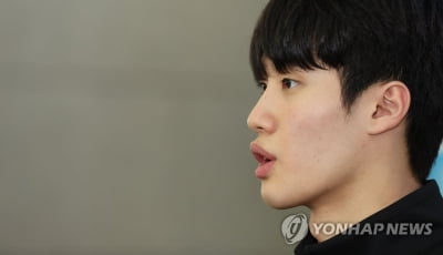 쇼트코스서 2연패 도전 황선우 "저도 꺾이지 않는 마음으로"