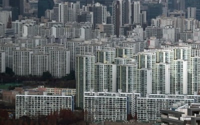 집값 떨어지면 뭐하나요…중산층도 서울 아파트 사기 어려운 이유