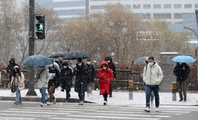 고물가에 살림살이 '팍팍'…월급쟁이·자영업자 실질소득 5% ↓