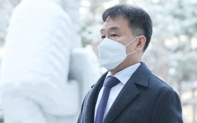 범죄 수익 260억원 은닉…검찰, 김만배 측근 2명 구속영장