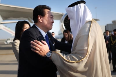 대통령실 "UAE, 한국에 300억 달러 투자 결정"