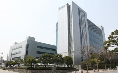 美뉴로보 "임시 CEO 선임…동아에스티 물질 개발 이어갈 것"