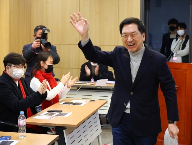 국민의힘 김기현 의원이 국회에서 열린 청년 Y.P.T 발대식에 참여했다. 사진=김병언 기자