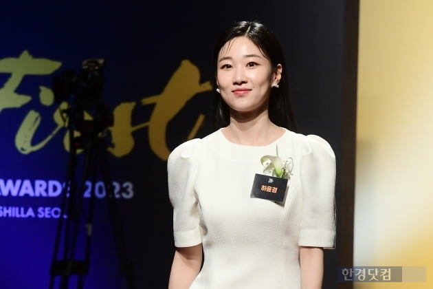 [포토] 하윤경, '봄날의 햇살 같은 눈부신 미모' (2023 대한민국 퍼스트브랜드 대상)