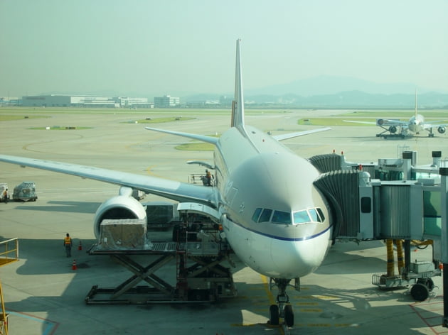 Get out of the bathroom shop…  In the end, on the 4th request during the 3-hour flight