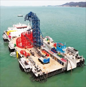 KT서브마린, 해저 케이블용 선박 400억 매입