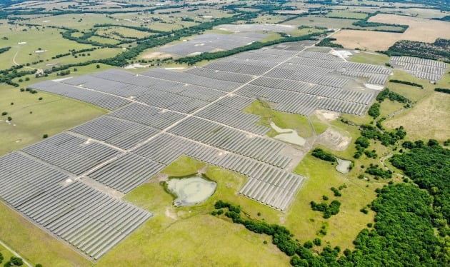 한화솔루션이 건설한 미국 텍사스주 태양광 발전소 전경. 사진=한화솔루션 제공