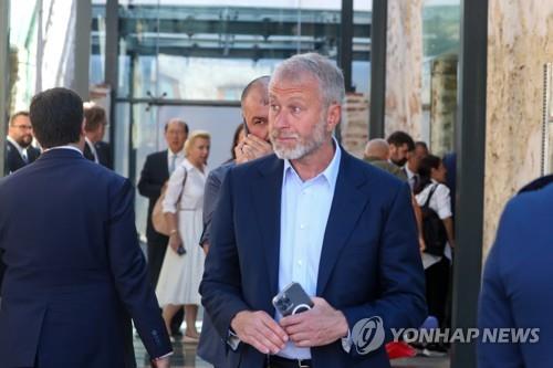 "아브라모비치, 서방제재 직전 자녀들에 수십억달러 재산 분배"