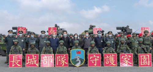 대만 총통, 군부대 잇달아 시찰…"국방력 강화해야"