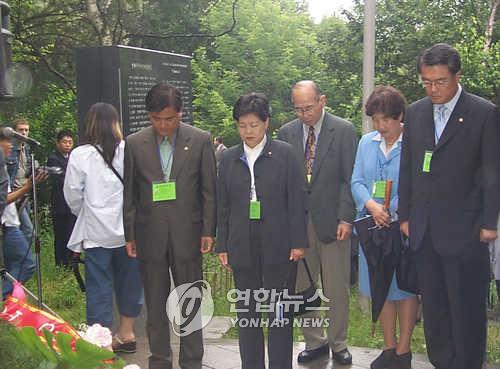 [특파원 시선] 항일역사 간직 '신한촌 기념탑'의 복잡한 속사정