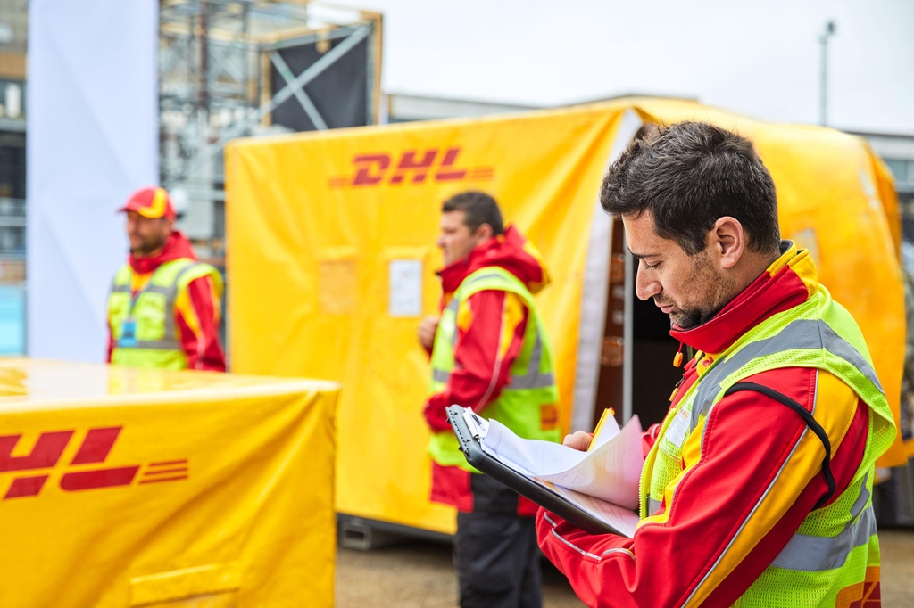 DHL, 전기차 경주 포뮬러E와 공식 물류 파트너십 연장