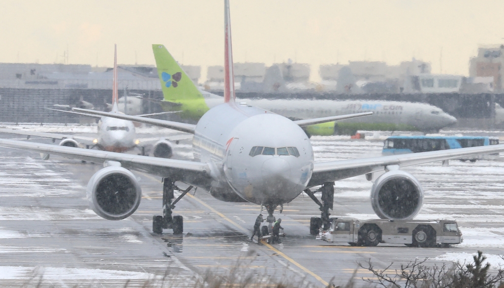 [사진톡톡] 제주 항공기 운항 재개