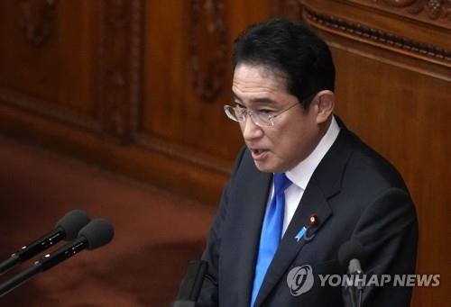 기시다 "반격 능력, 전수방위에서 벗어나지 않는다"