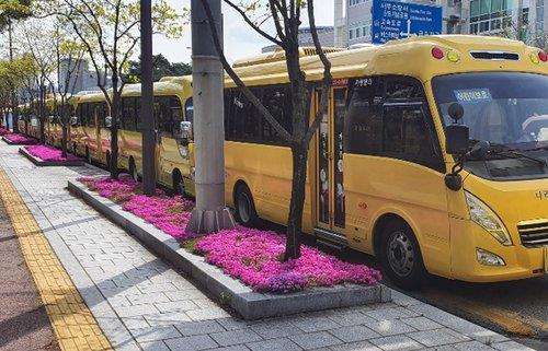 학교는 '노마스크' 가능한데 학원가에선 "그래도 마스크 착용"