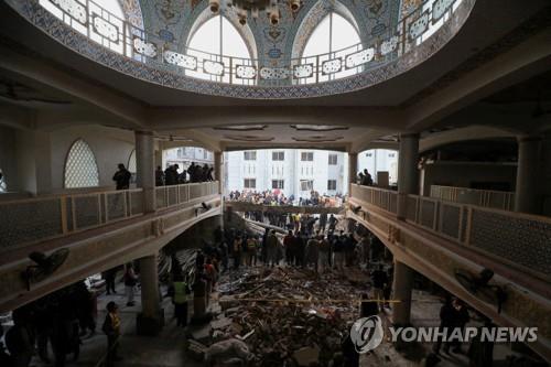 파키스탄 자폭테러 사망자 93명으로 늘어…"잔해서 시신 수습"(종합)