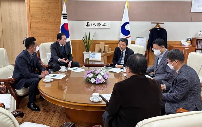 신우철 완도군수 "국립난대수목원 속히 조성해 달라"