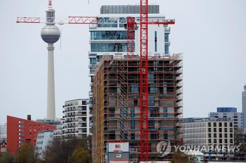 10년째 치솟던 독일 집값 하락 반전…"금리인상속 물가급등"