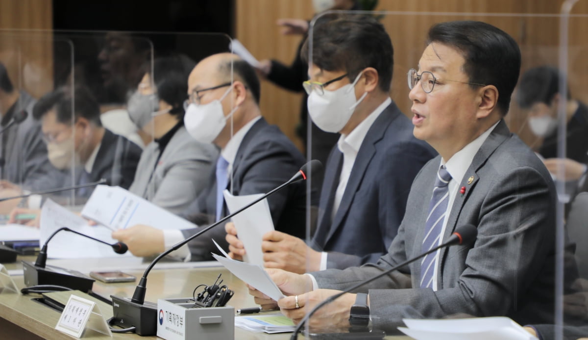 "취업자 증가세 크게 제약"…방기선 "이달 말 고용정책 계획 발표"