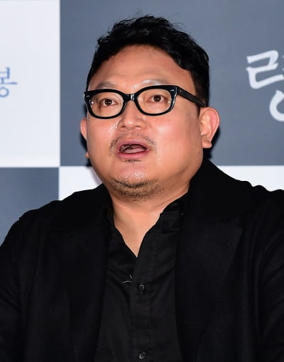 [TEN 포토] 이해영 감독 '영화 '유령' 연출'