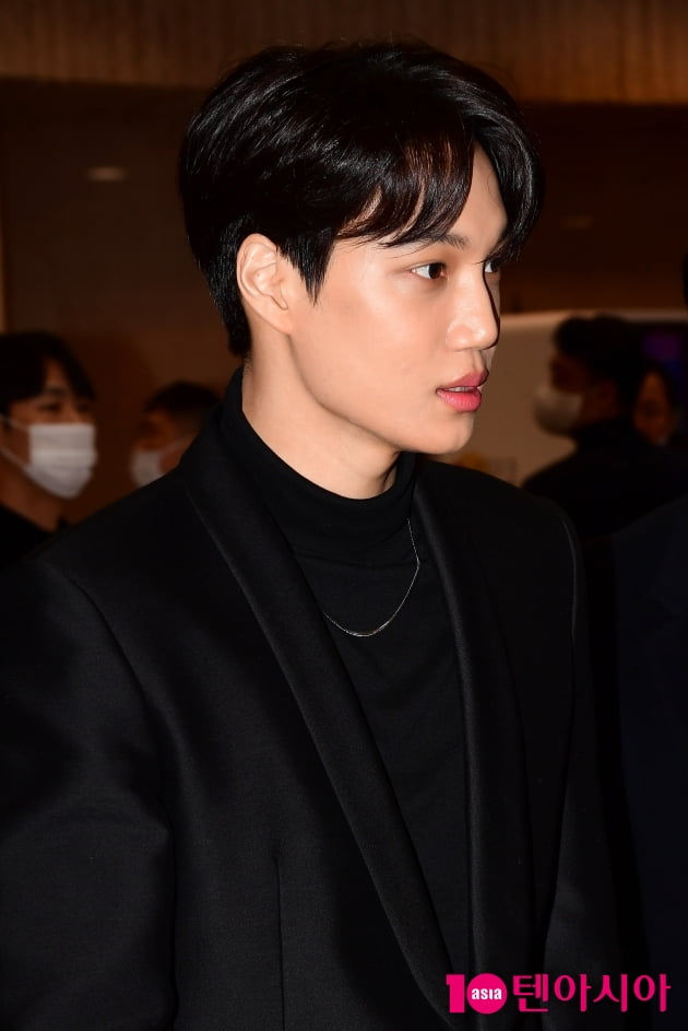 [TEN 포토] 엑소 카이 '샤프한 옆선'