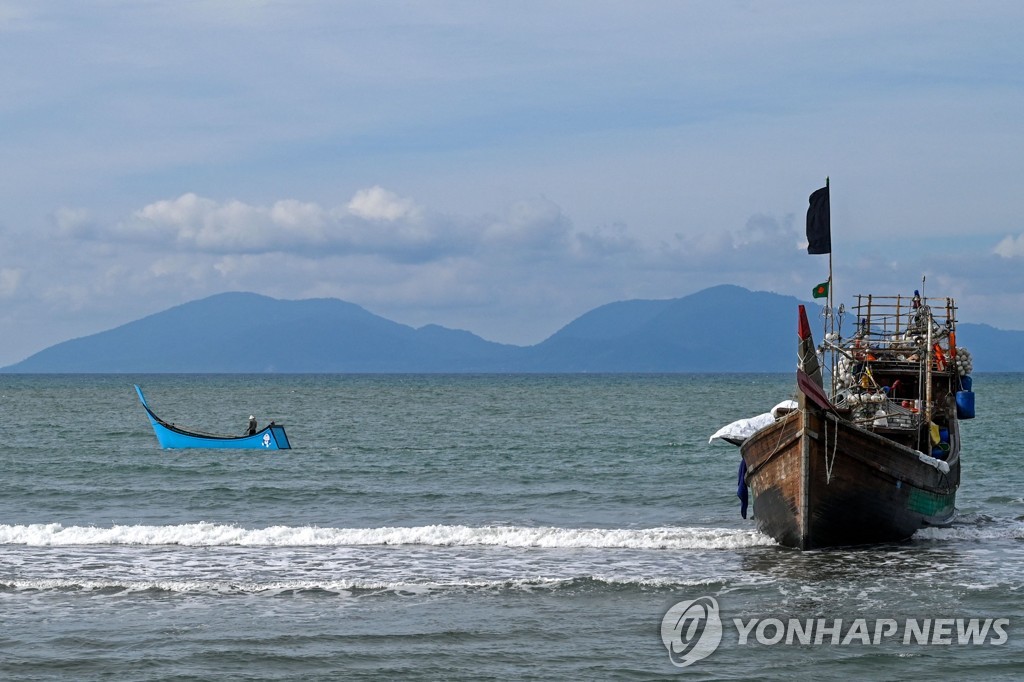 미얀마 군정, 밀항 시도 로힝야족 112명에 2∼5년형