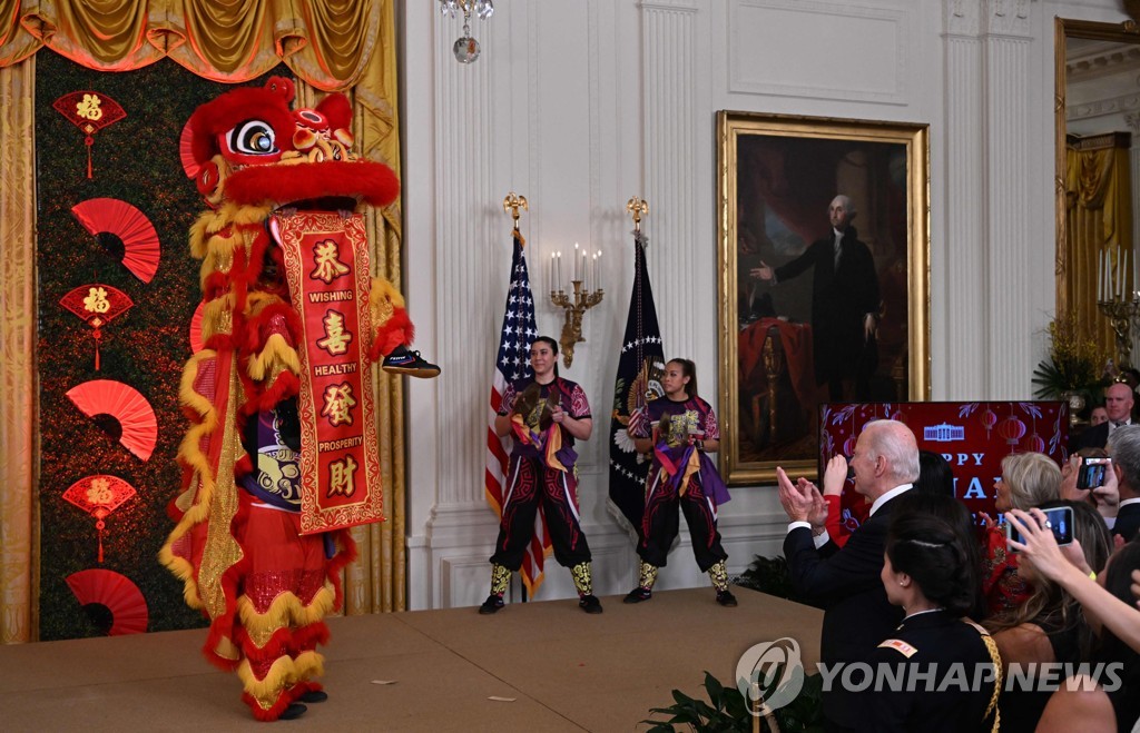 백악관 첫 음력 설 축하 행사…바이든 "혐오 범죄 종식"