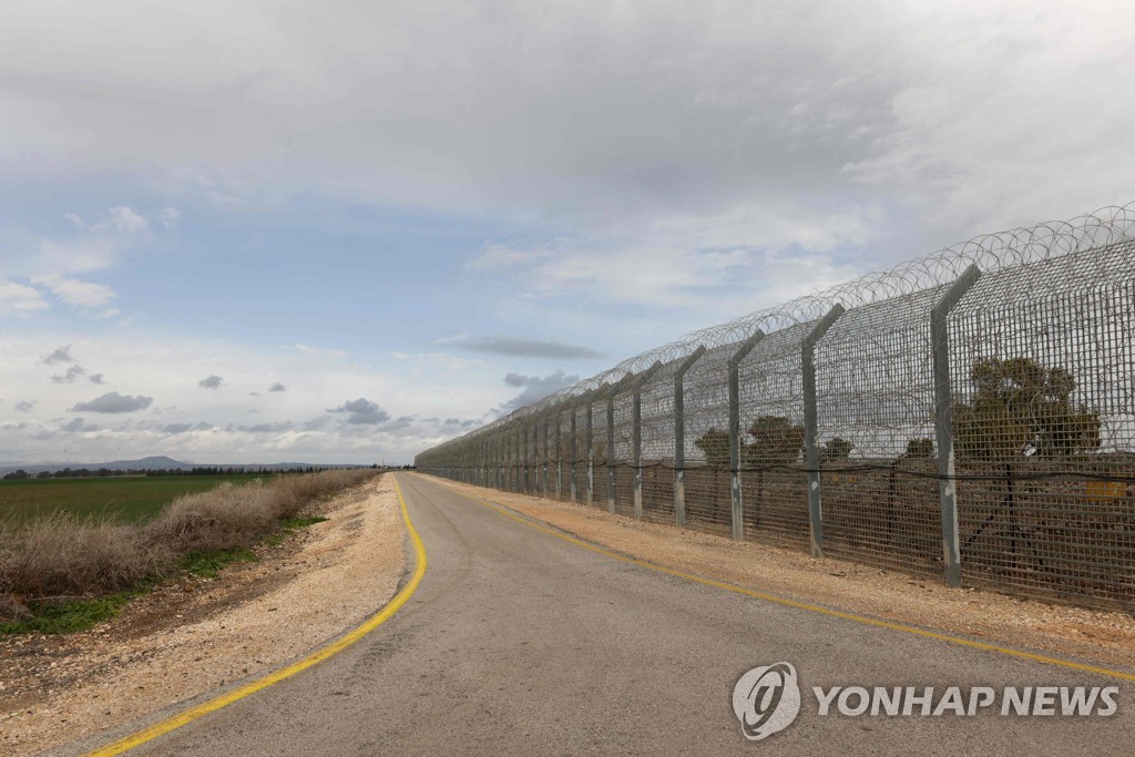 시리아 국경서 차량 행렬 드론 공격받아…"이란산 무기 운송"