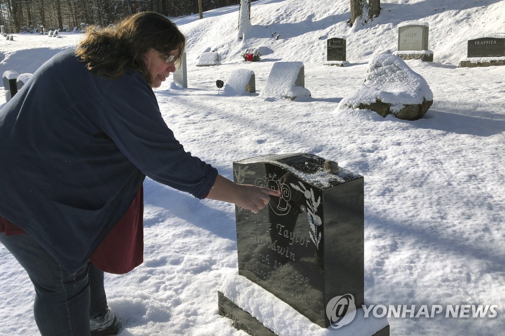 팔다리 잘려도 못끊는다…美, 동물진정제 혼합 마약에 비상