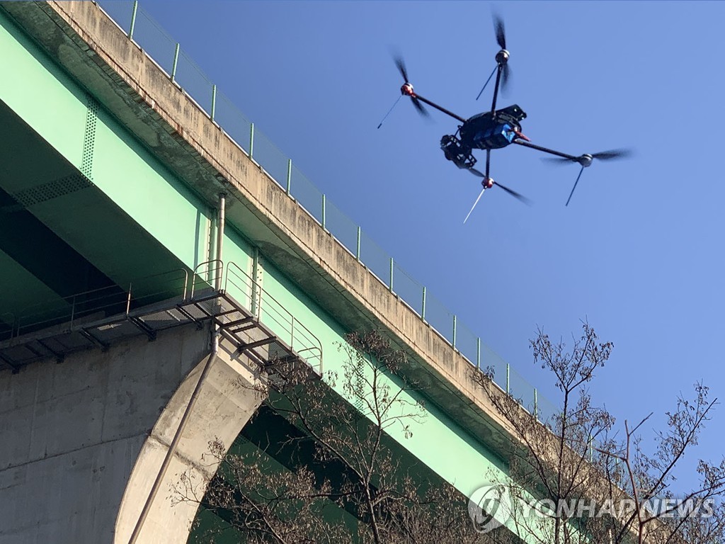 軍 "사드기지 외곽 민간드론 추정물체…드론방어작전 진행"(종합)