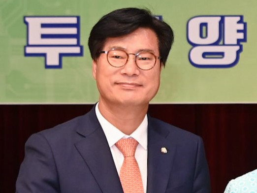 與 김영식 "소비자원 피해구제 접수, 통신3사 중 KT 최다"