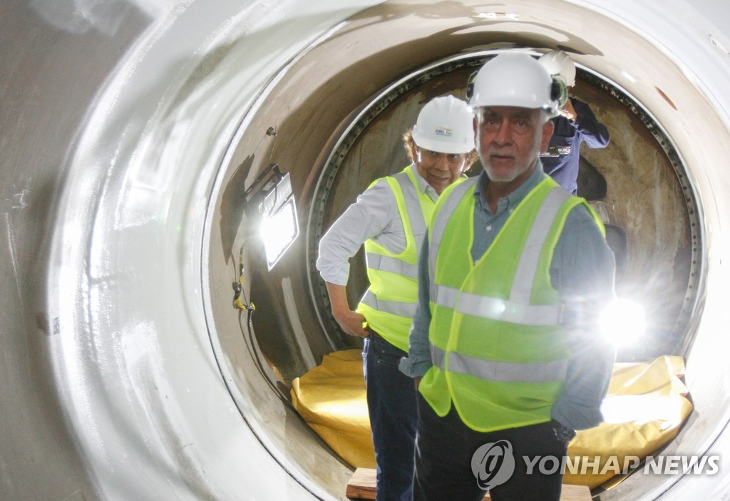 중국 기술 믿고 세웠는데…에콰도르 최대 수력발전소 붕괴위기