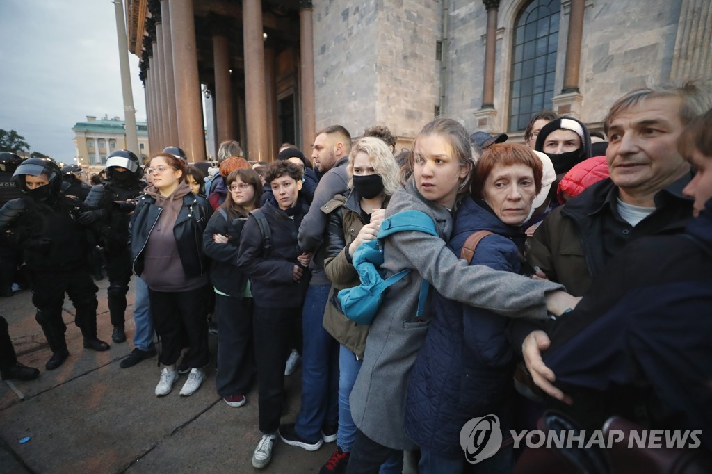 러 유명 군사 블로거 "전쟁 피로감으로 내전 발발 가능성"