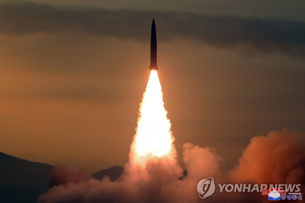 러, 북핵 위협에 "핵보유국 지위는 5개국뿐…평화체제 필요"