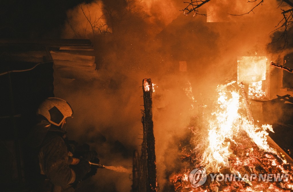 우크라 "벨라루스 공격 가능성 대비"…러 용병 "솔레다르 장악"