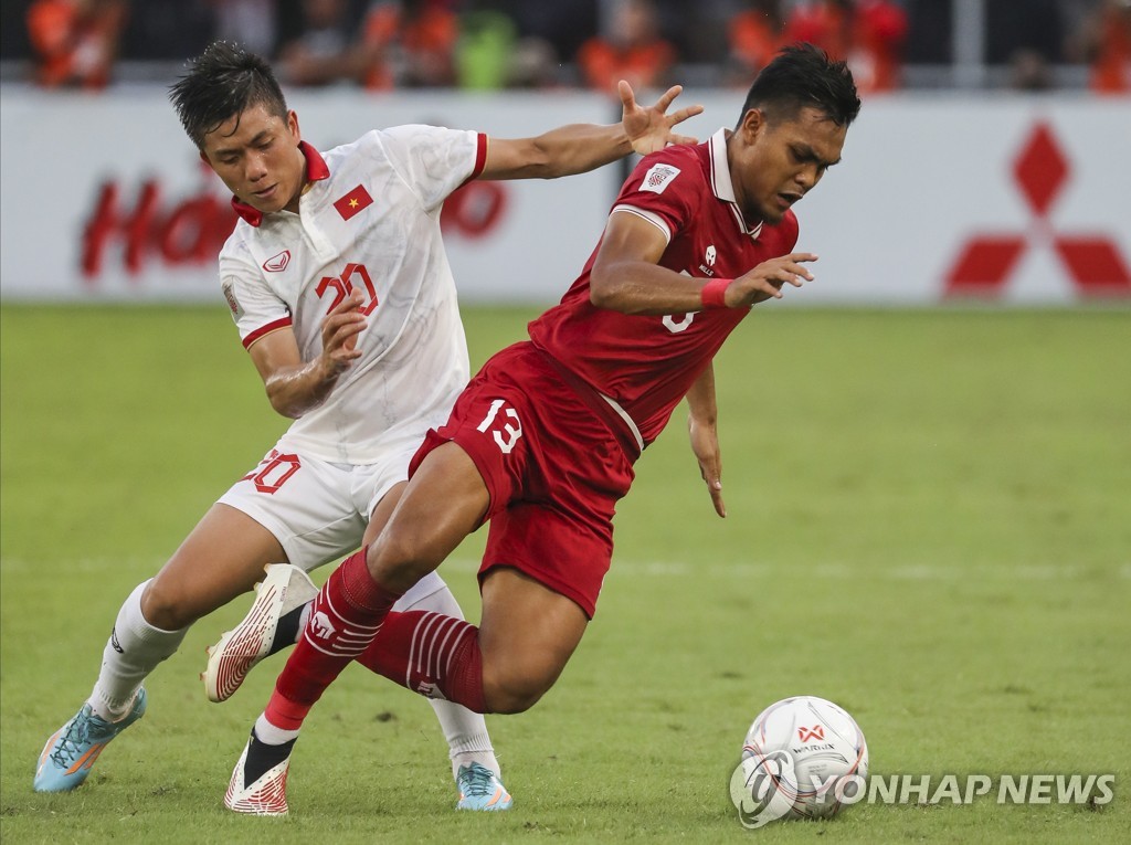 신태용의 인도네시아, 홈에서 박항서호 베트남과 0-0 무승부