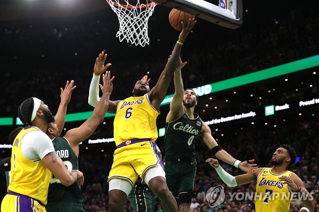 NBA 심판협회·리그 사무국, 전날 제임스 관련 오심 인정