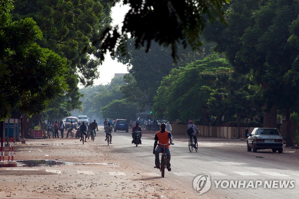 부르키나파소도 프랑스 대사 추방…말리 전철 밟는 듯