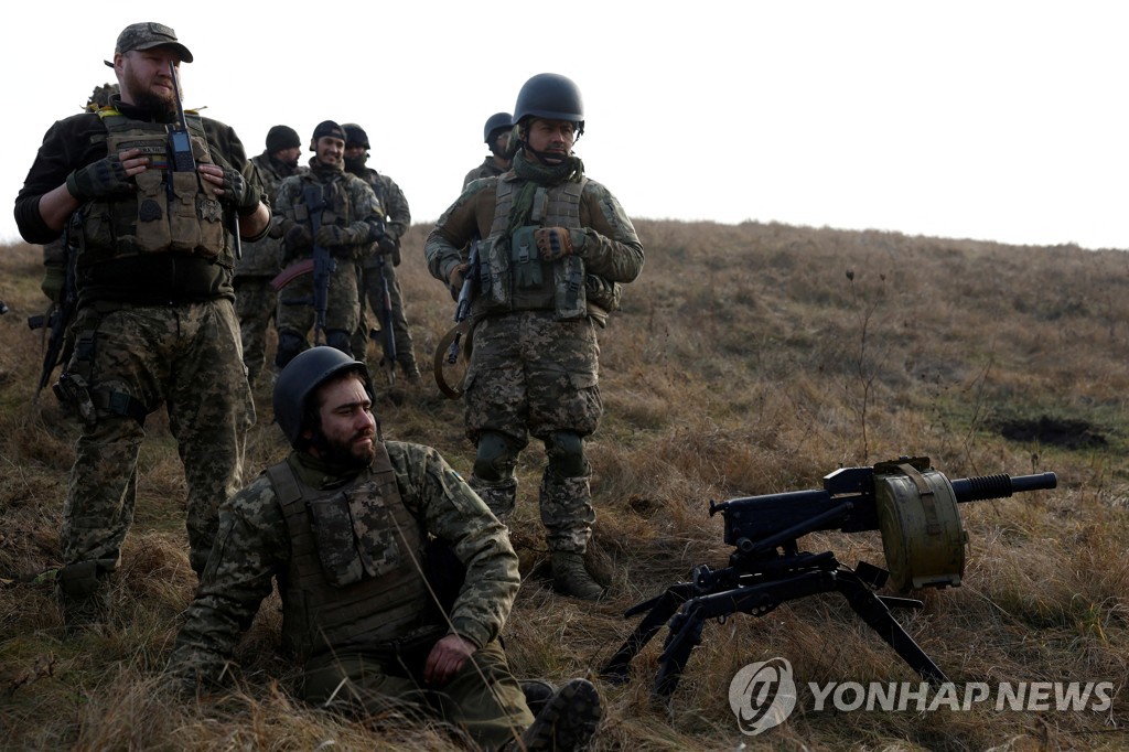 우크라 국제의용군에 두 시선…민주주의 수호 vs 람보 코스프레