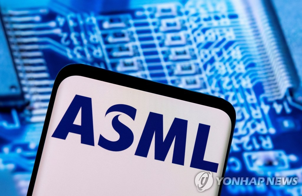 네덜란드 ASML "올해 中에 수출 작년과 같을 것…DUV 수출 가능"