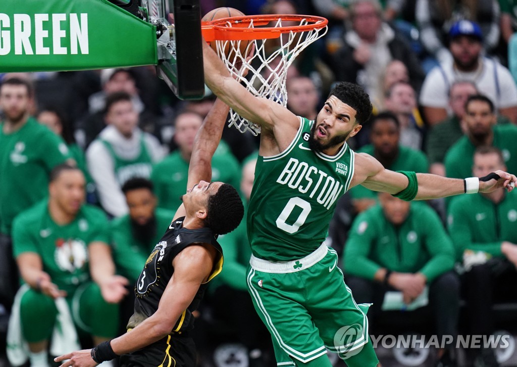 시카고, 3년 만의 NBA 파리 경기서 디트로이트 제압(종합)