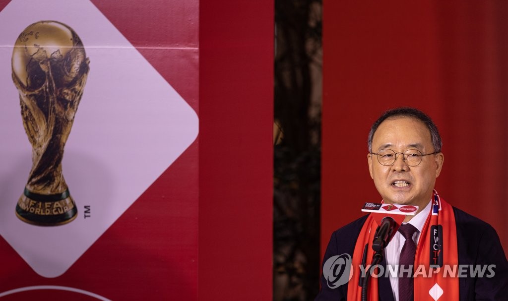 이용수 축구협회 부회장 사임…후임 전력강화위원장에 뮐러