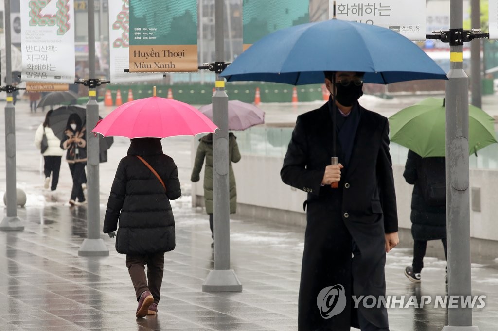 전국 흐리고 비…낮 최고 7∼19도