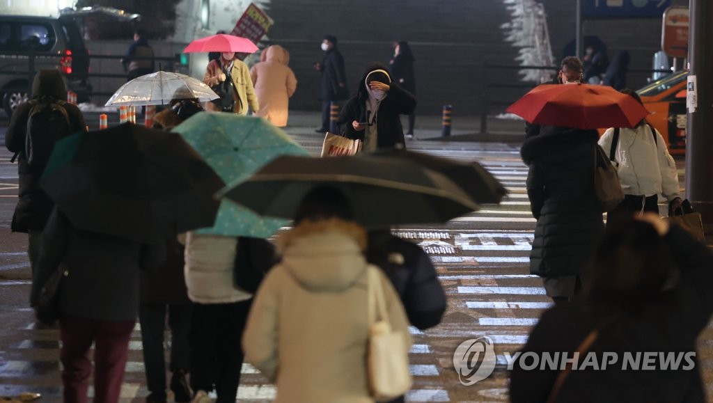 오늘 제주·남해안 중심 전국 많은 비…주말 강원영동 '대설'