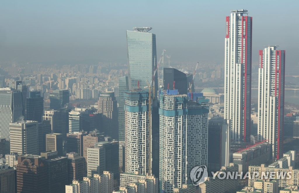 "부동산 단기간 회복 어려워…건설·증권·캐피탈 등 신용 우려"