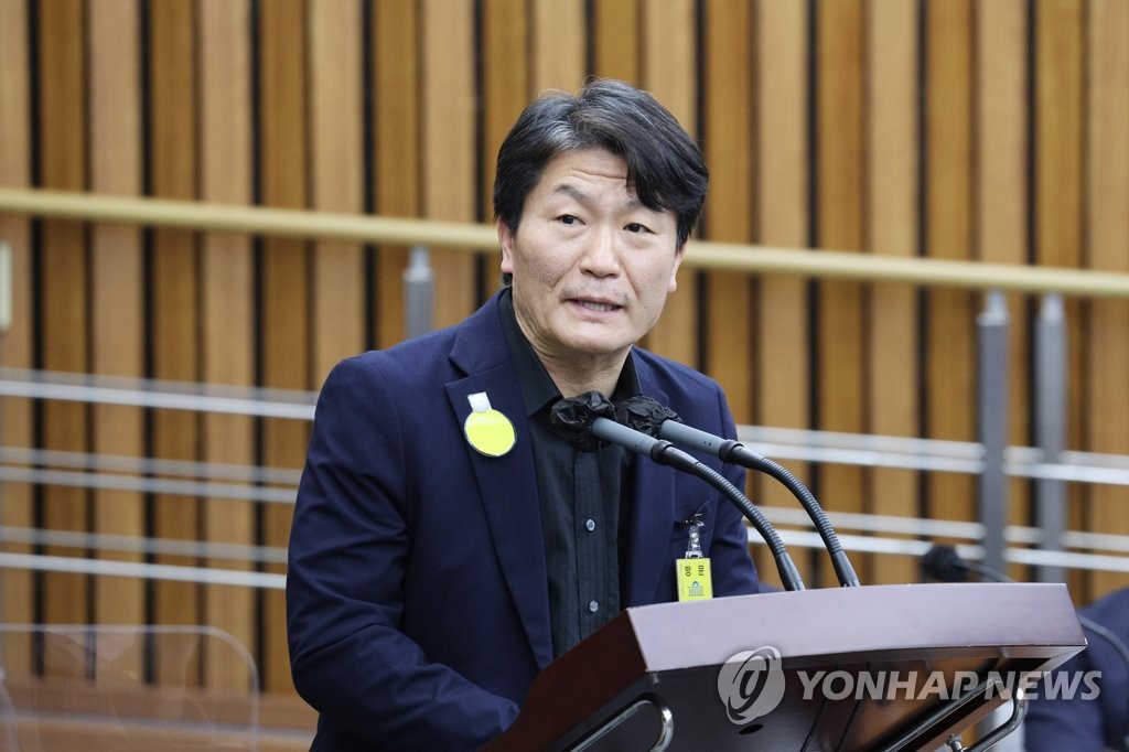 검찰 "용산서장, 이태원 참사 발생 105분 전부터 무전 들어"