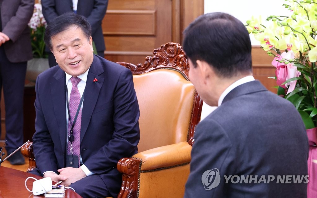 김의장, 선거제 개편 "2월중 복수안 낸 뒤 전원위 논의" 제안"