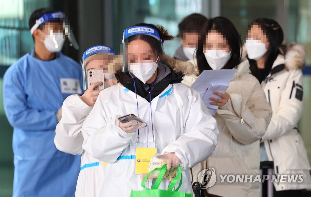 '음성확인서 의무' 첫날 중국발 입국자, 1주 전보다 15% 적어