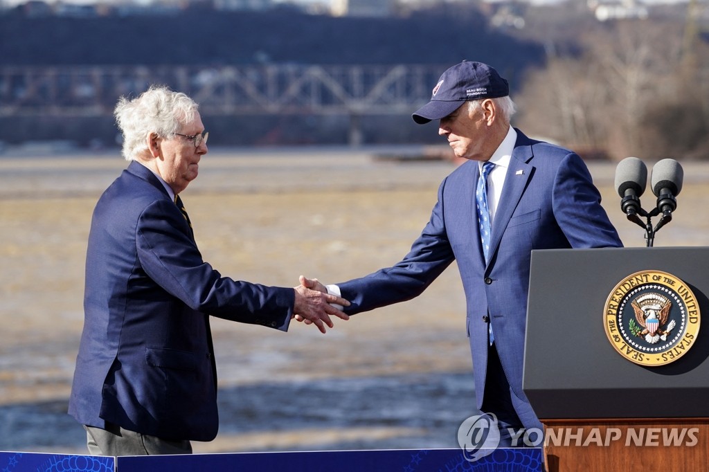 협치 손 내민 바이든, 하원의장 매카시에 "공화당과 협력 준비"